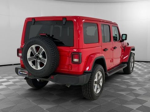Used 2020 Jeep Wrangler Unlimited Sahara w/ Uconnect 4C Nav & Sound Group AWD/4WD image 5