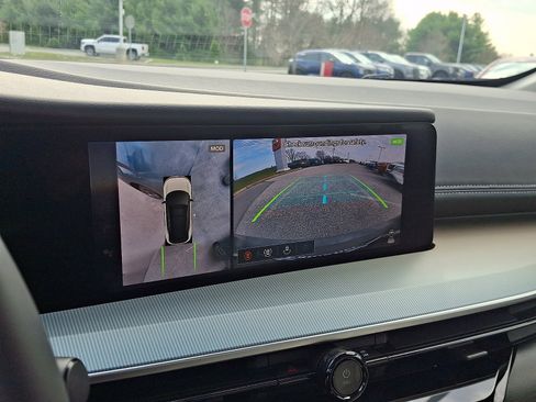 Certified 2025 Nissan Murano SL image 19