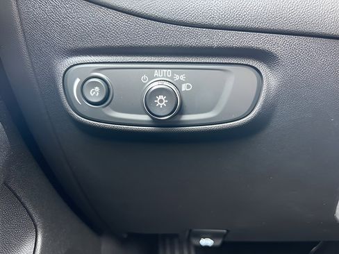 Used 2024 Chevrolet Equinox RS w/ RS Leather Package image 23