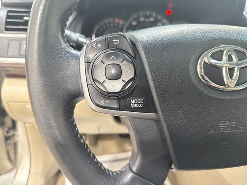 Used 2013 Toyota Camry XLE FWD image 17
