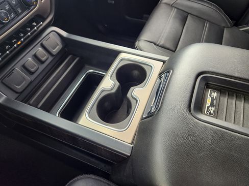 Used 2016 GMC Sierra 3500 Denali w/ Duramax Plus Package image 25