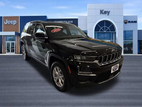 Used 2022 Jeep Grand Cherokee Limited AWD/4WD image 11