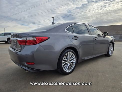Used 2013 Lexus ES 350 w/ Luxury Pkg image 6