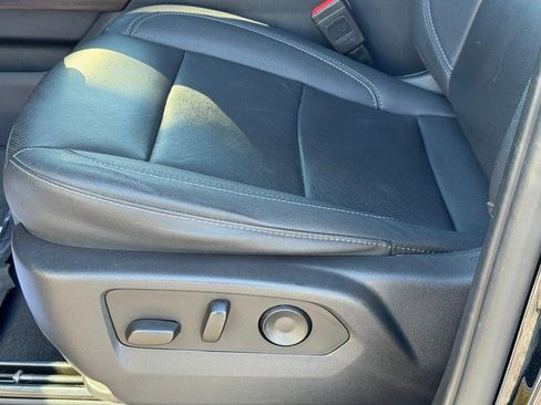 Used 2023 GMC Sierra 1500 SLT w/ SLT Premium Plus Package image 25