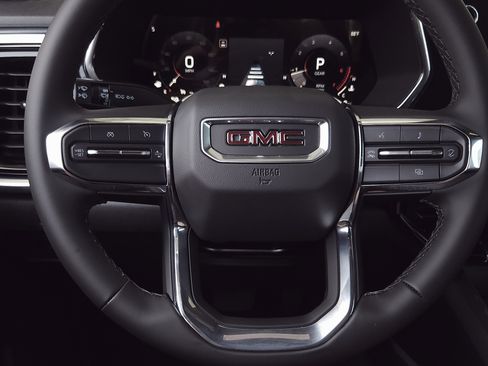 New 2025 GMC Canyon Elevation w/ Convenience Package image 23