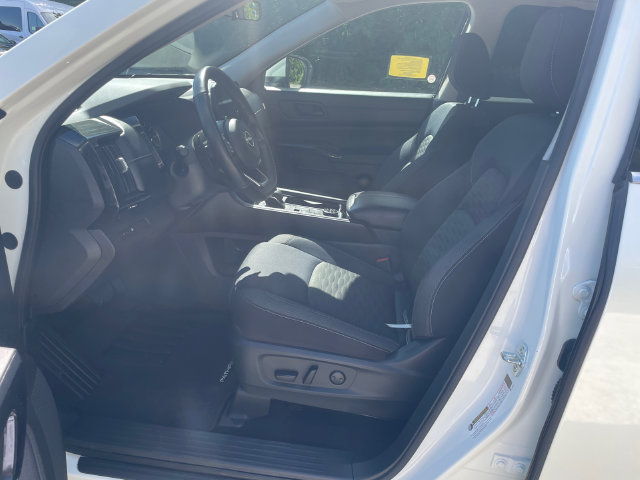 Used 2024 Nissan Pathfinder SV w/ Cargo Package AWD/4WD image 39