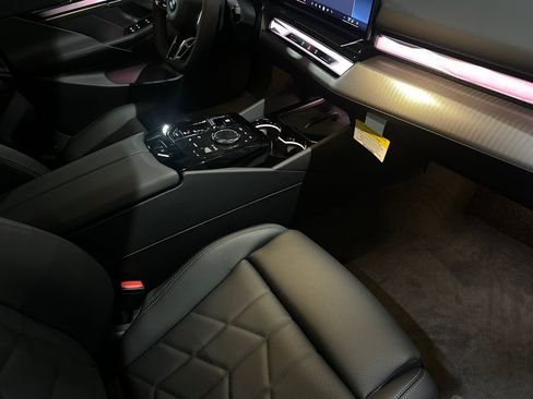 New 2027 BMW 530i w/ M Sport Package RWD image 14