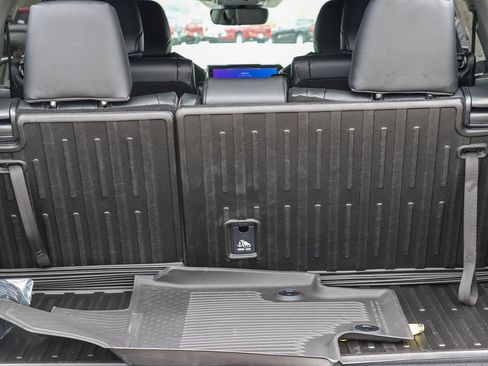 New 2026 Toyota Highlander Limited AWD/4WD image 12