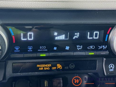 Used 2020 Toyota RAV4 XLE w/ Convenience Package image 21