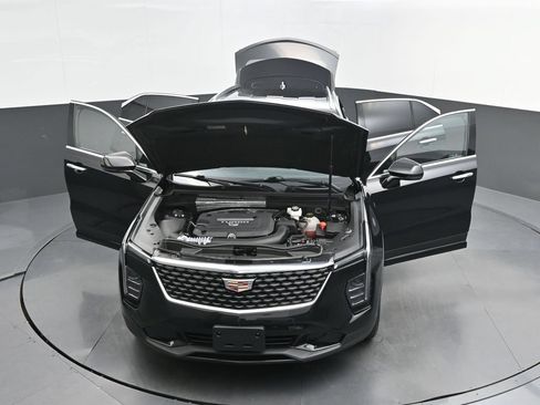 Used 2024 Cadillac XT4 Premium Luxury FWD image 47