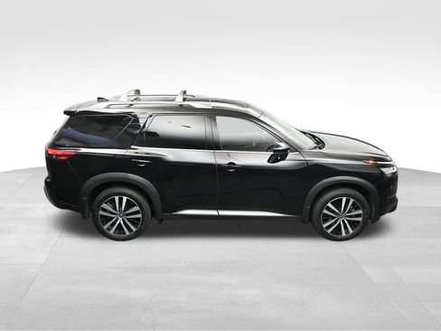 Used 2024 Nissan Pathfinder Platinum FWD image 23