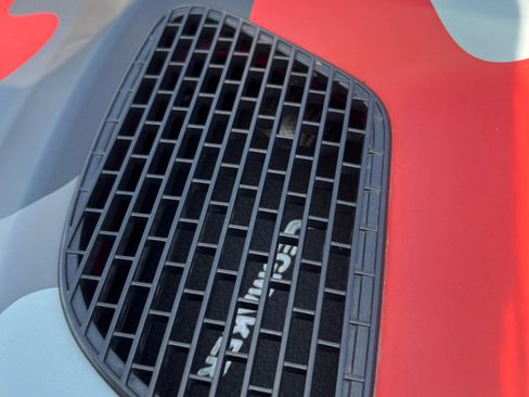 Used 2017 Dodge Challenger SRT Hellcat image 32