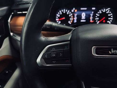 Used 2022 Jeep Compass Limited image 24