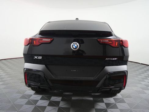 New 2026 BMW X2 xDrive28i w/ Technology Package AWD/4WD image 4