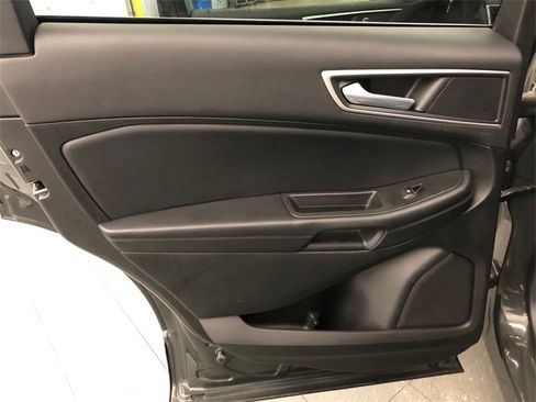 Used 2022 Ford Edge SEL w/ Convenience Package image 29