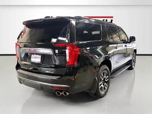 Used 2024 GMC Yukon XL AT4 w/ Technology Package image 7