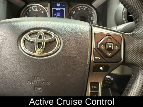 Used 2020 Toyota Tacoma SR5 image 10