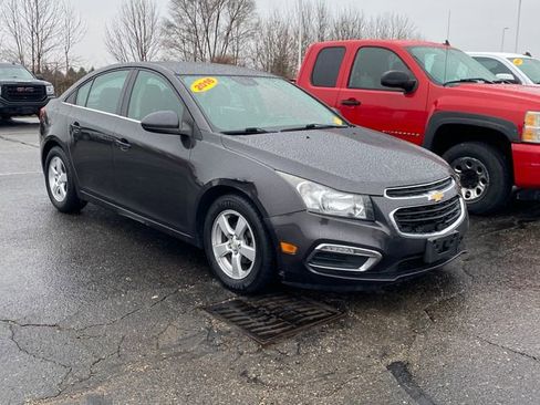 Used 2016 Chevrolet Cruze LT image 12
