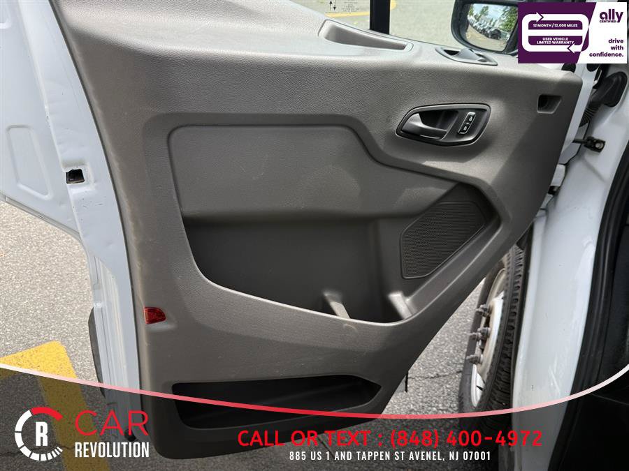 Used 2023 Ford Transit 250 Medium Roof AWD image 19