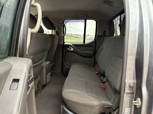 Used 2018 Nissan Frontier PRO-4X image 29