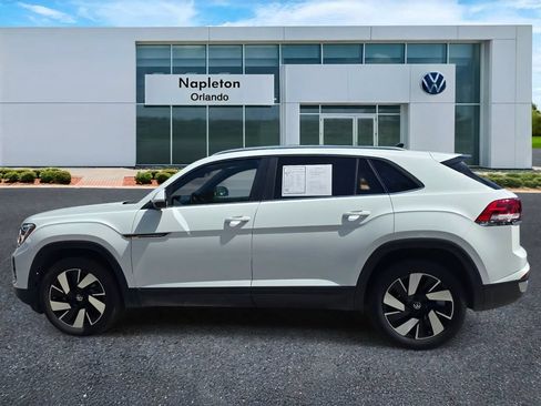 Used 2025 Volkswagen Atlas Cross Sport SE AWD/4WD image 11