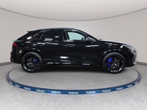 New 2026 Audi RS Q8 performance image 4