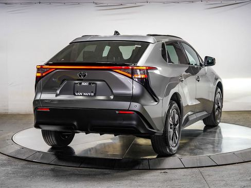 Certified 2026 Toyota bZ FWD image 5