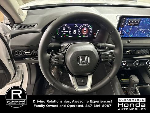 Used 2025 Honda Accord Touring image 12