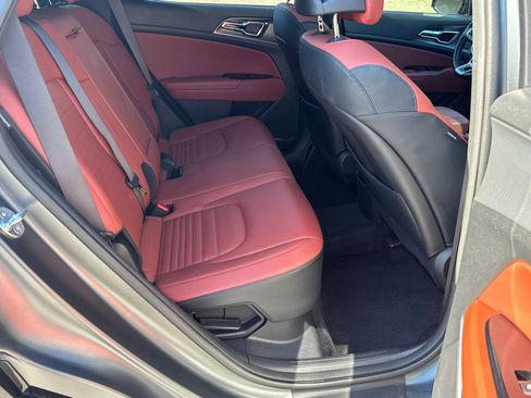 Used 2024 Kia Sportage SX Prestige image 15