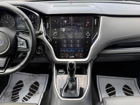 Used 2025 Subaru Outback Onyx Edition image 15