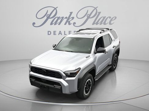 Used 2025 Toyota 4Runner TRD Off-Road Premium w/ Tow Technology Package AWD/4WD image 3