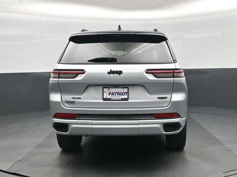 Used 2023 Jeep Grand Cherokee L Summit AWD/4WD image 5