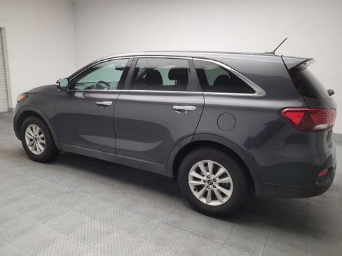 Used 2019 Kia Sorento FWD image 3