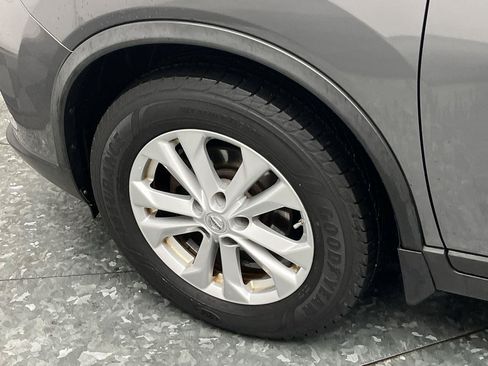 Used 2015 Nissan Rogue SV AWD/4WD image 26