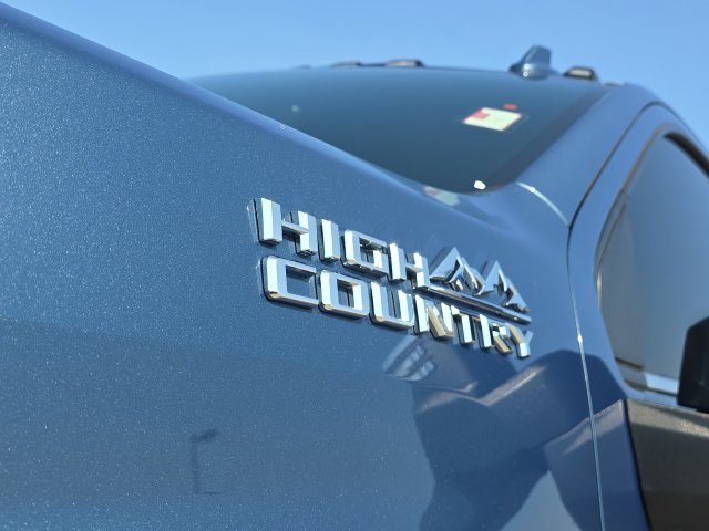 Used 2024 Chevrolet Silverado 3500 High Country w/ High Country Premium Package AWD/4WD image 10