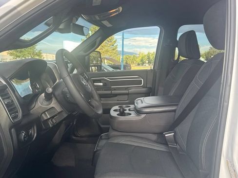 Used 2025 RAM 2500 Big Horn AWD/4WD image 6