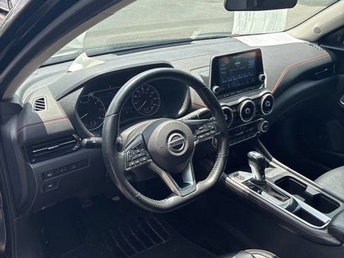 Used 2023 Nissan Sentra SR w/ SR Premium Package FWD image 22