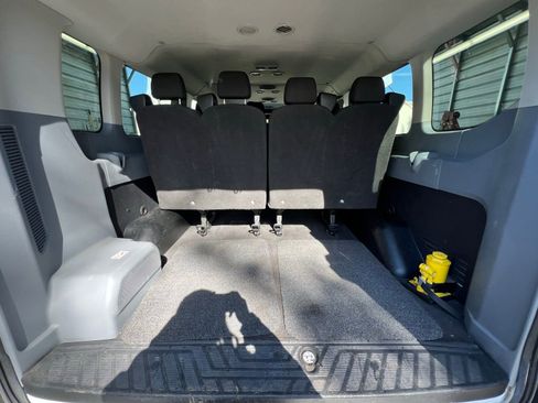 Used 2016 Ford Transit 350 XLT image 9