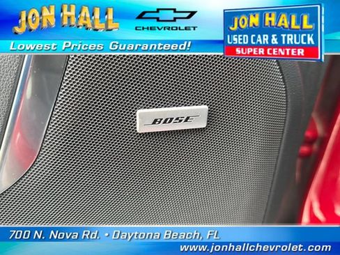 Used 2024 Chevrolet Suburban Z71 w/ Luxury Package AWD/4WD image 26