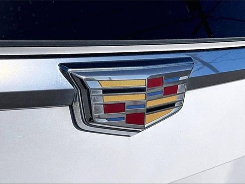 Used 2017 Cadillac Escalade Luxury image 27