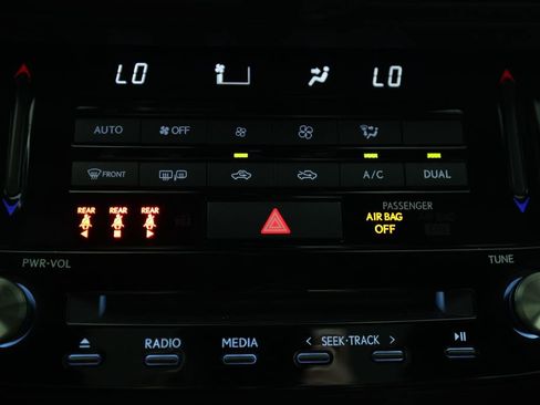 Used 2023 Lexus IS 350 F Sport w/ Navigation Package image 26