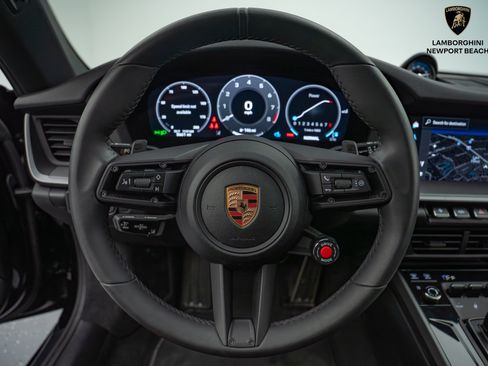 Used 2025 Porsche 911 Carrera image 28