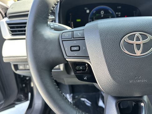 Used 2025 Toyota Camry LE w/ Convenience Package FWD image 19