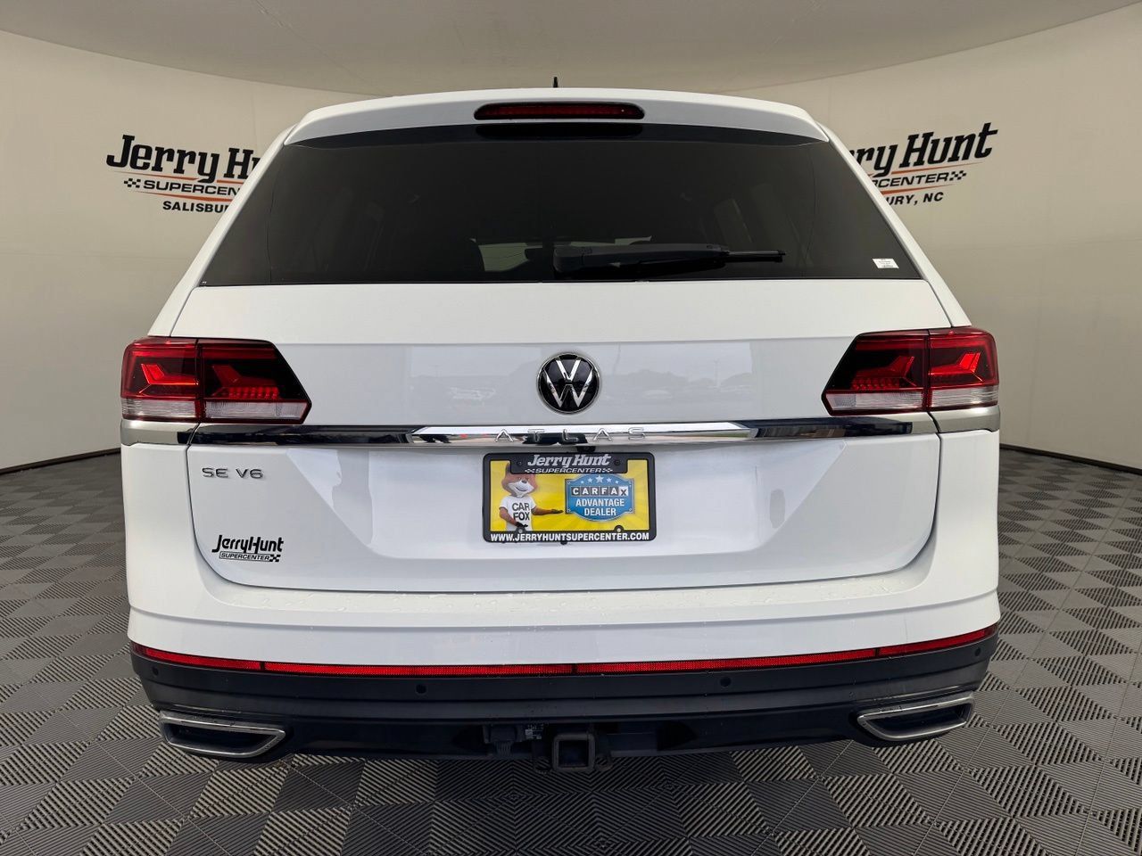 Used 2023 Volkswagen Atlas SE w/ Panoramic Sunroof Package FWD image 7