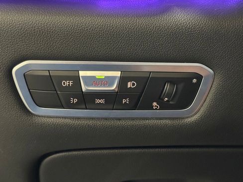Used 2022 BMW X6 M50i w/ Executive Package AWD/4WD image 19