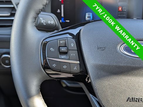 Certified 2023 Ford Escape SE image 25