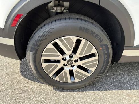 New 2026 Hyundai Palisade SEL Premium FWD image 17