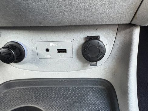 Used 2010 Hyundai Accent GLS image 15