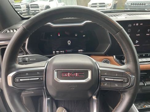 Used 2023 GMC Canyon AT4 w/ AT4 Premium Package image 29