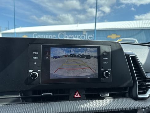 Used 2023 Kia Sportage LX image 23